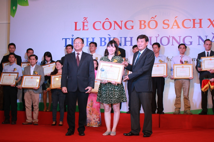 Bình[-]Dương:[-]Tôn[-]vinh[-]các[-]doanh[-]nghiệp[-]làm[-]tốt[-]công[-]tác[-]bảo[-]vệ[-]môi[-]trường